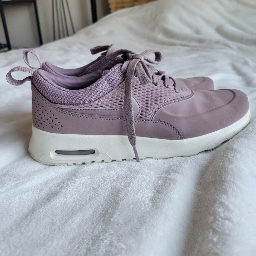 Nike | Air Max Thea